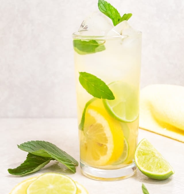 #2 Sommercocktail mit Weißwein von artsome